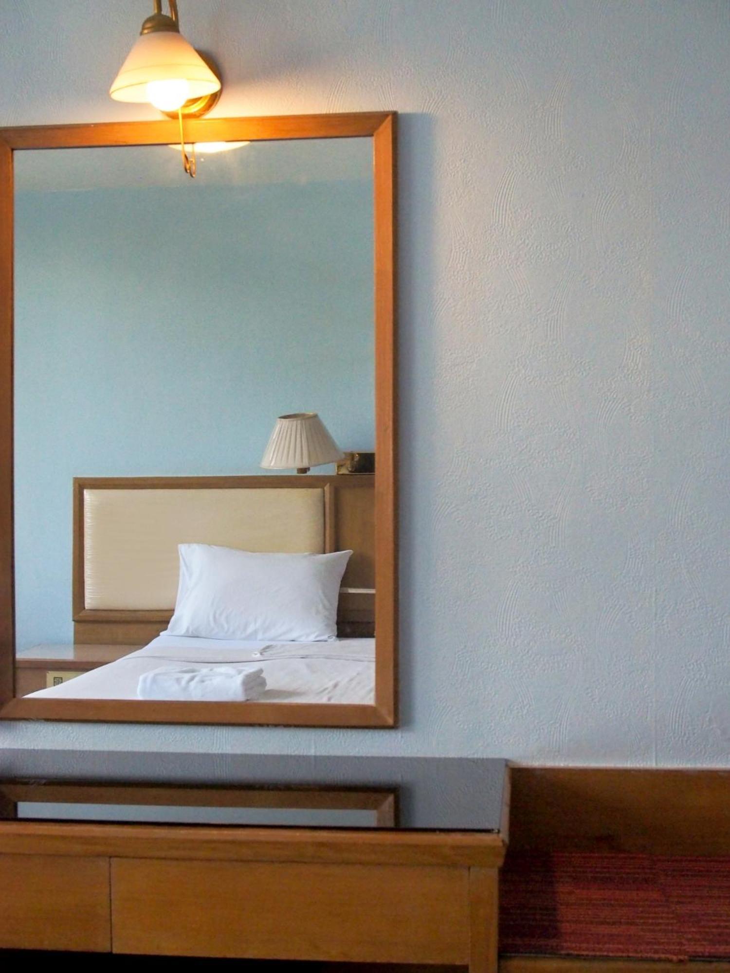 Wish Inn Chidlom Bkk - วิช อินน์ ชิดลม X Makkasan Zewnętrze zdjęcie